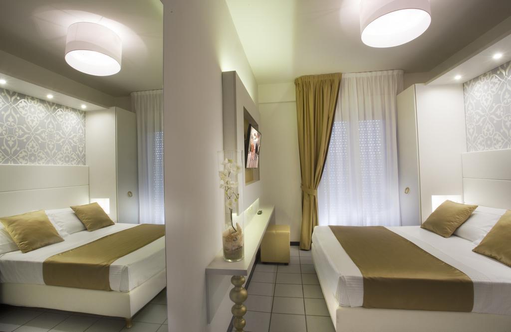 ריצ'יונה Hotel Ambassador מראה חיצוני תמונה