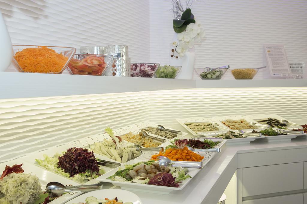 ריצ'יונה Hotel Ambassador מראה חיצוני תמונה
